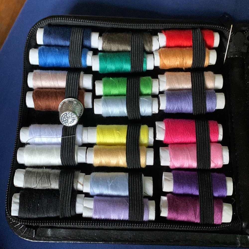 Sewing kit - Picture 3 of 6